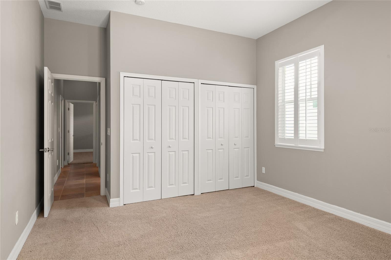 Image 27 of 46 For 417 Gleneagles Drive