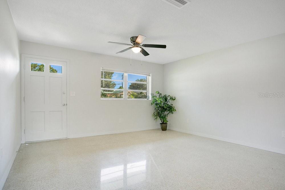 Image 3 of 29 For 2870 Starlight Drive