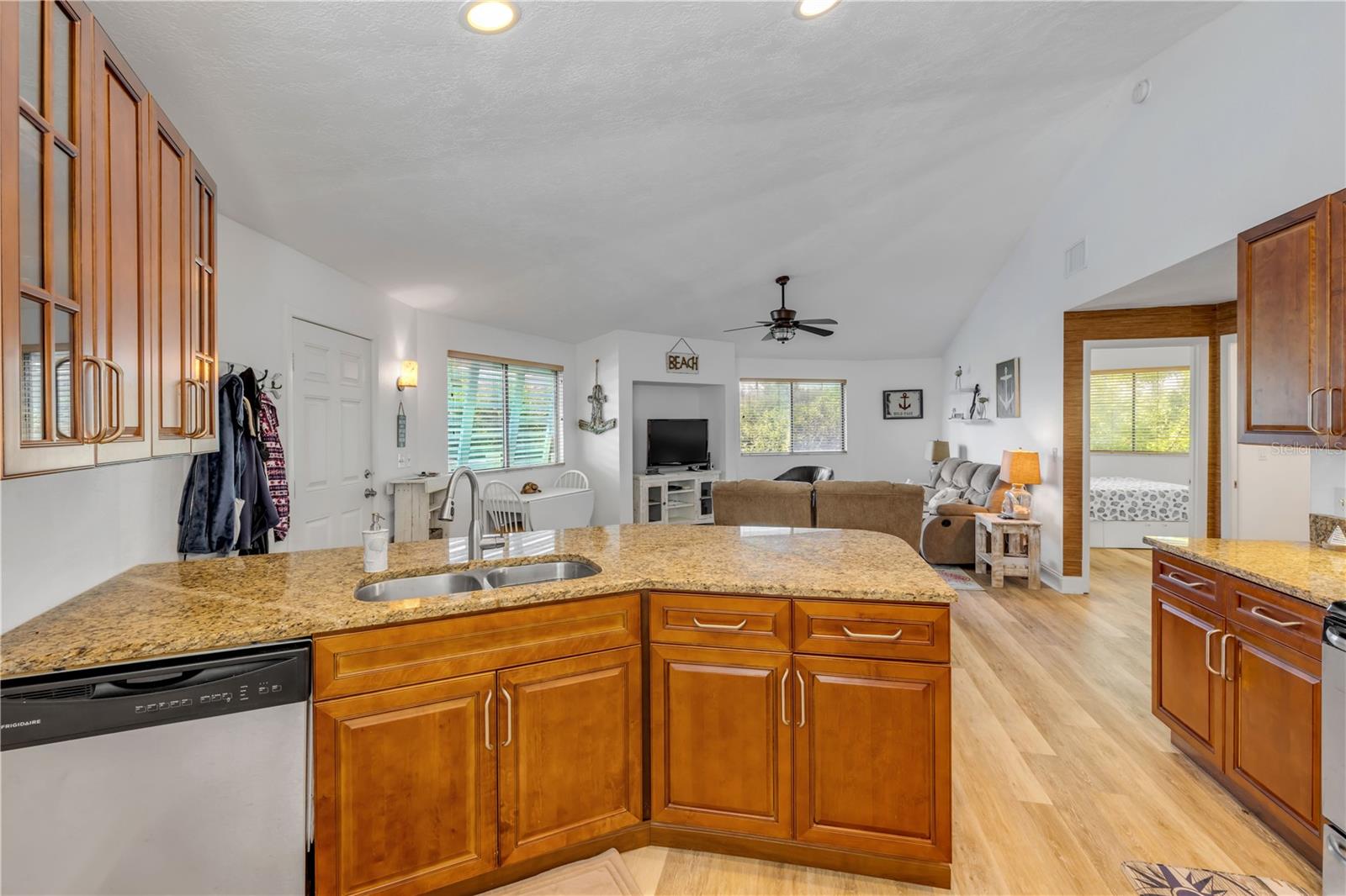 Image 5 of 61 For 6245 Engram Road
