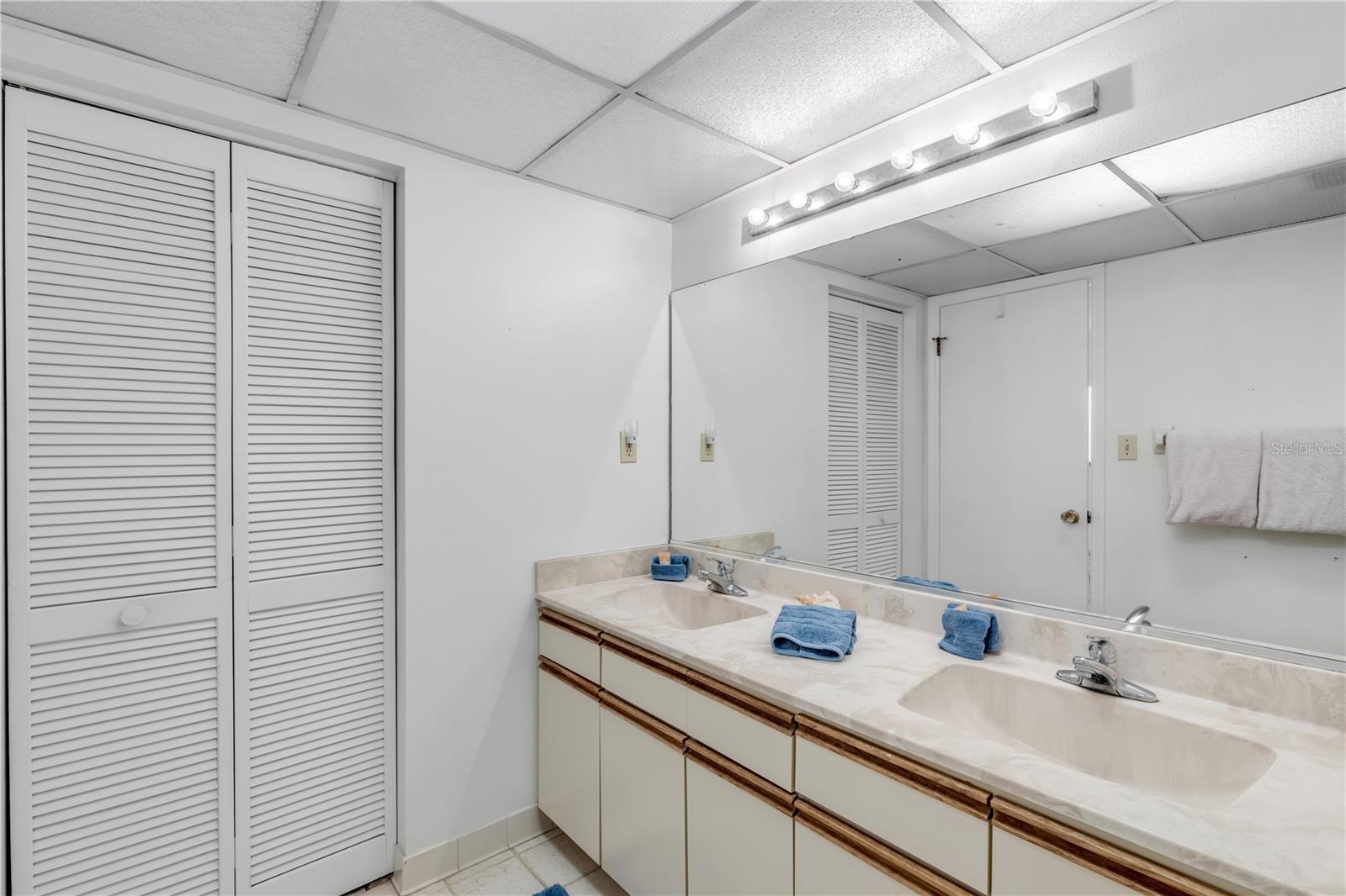 Image 36 of 55 For 5207 Atlantic Avenue 424