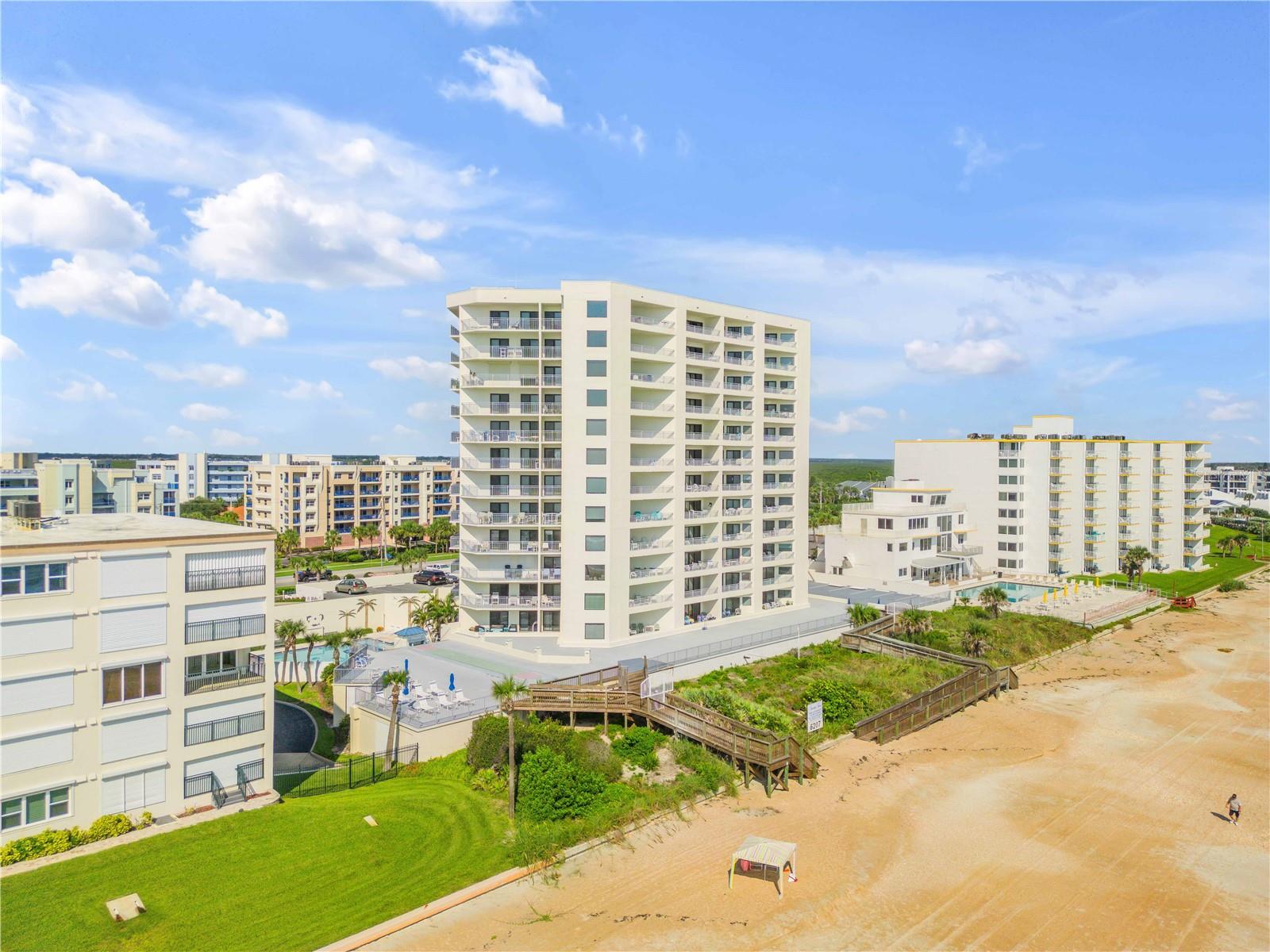 Image 6 of 55 For 5207 Atlantic Avenue 424