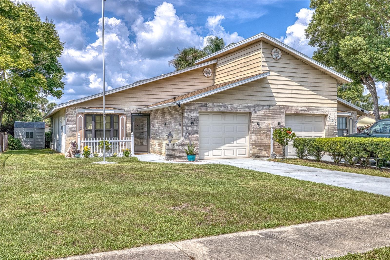 Details for 204 Shangri La Circle, EDGEWATER, FL 32132