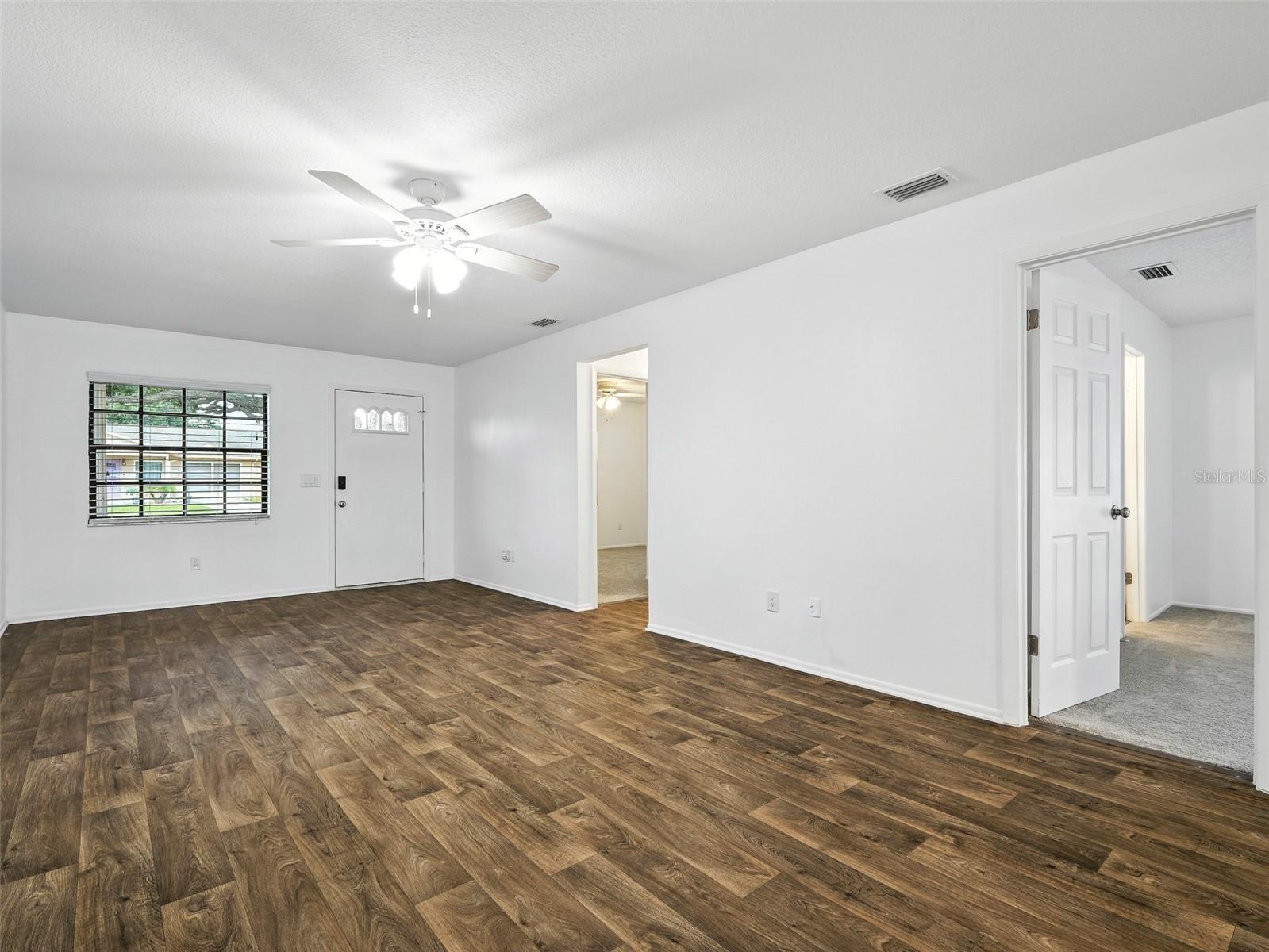 Image 11 of 37 For 803 Egret Court