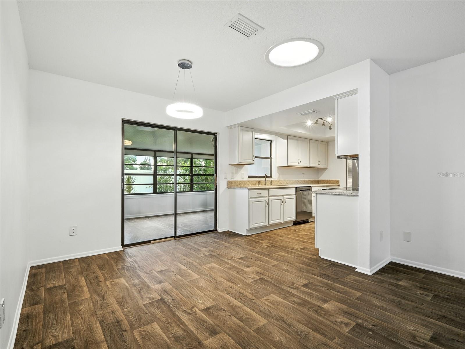 Image 13 of 37 For 803 Egret Court