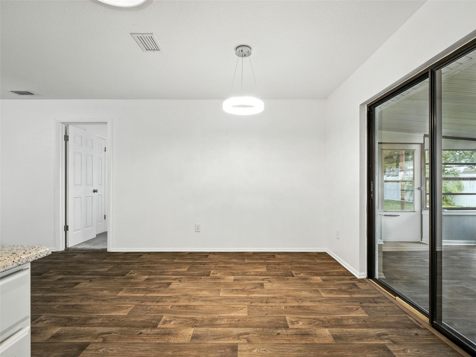 Image 15 of 37 For 803 Egret Court