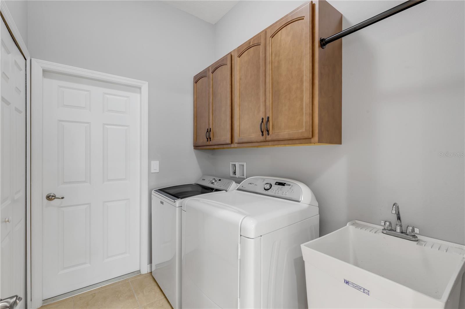 Image 19 of 54 For 3345 Tesoro Circle