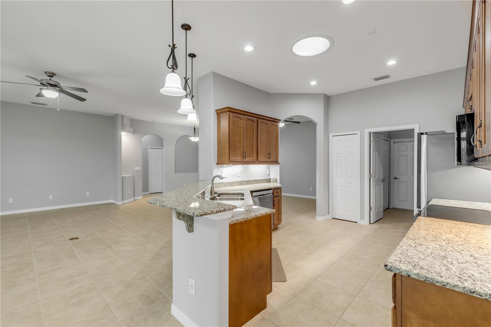 Image 22 of 54 For 3345 Tesoro Circle