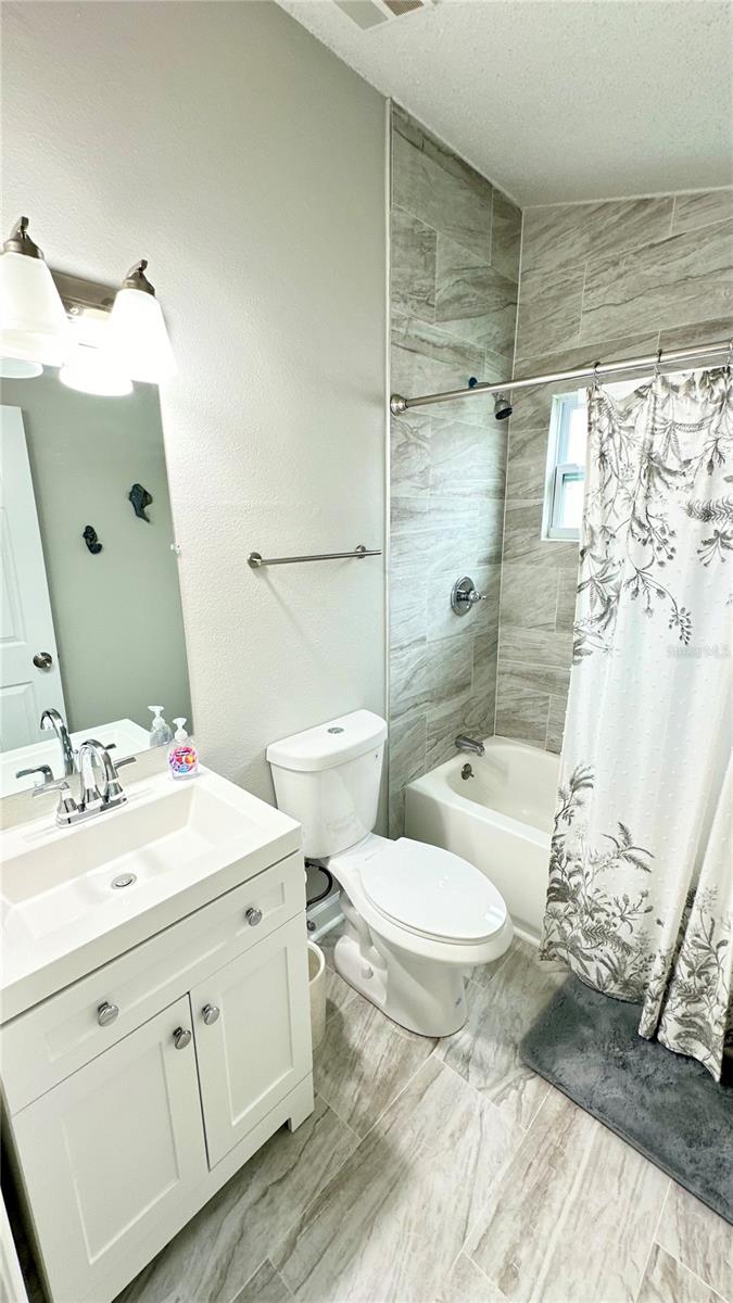 Image 18 of 25 For 782 Pine Shores Circle
