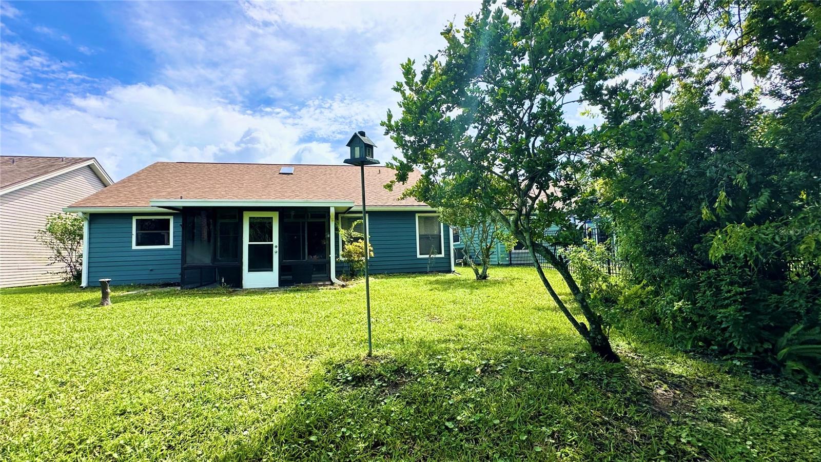 Image 22 of 25 For 782 Pine Shores Circle