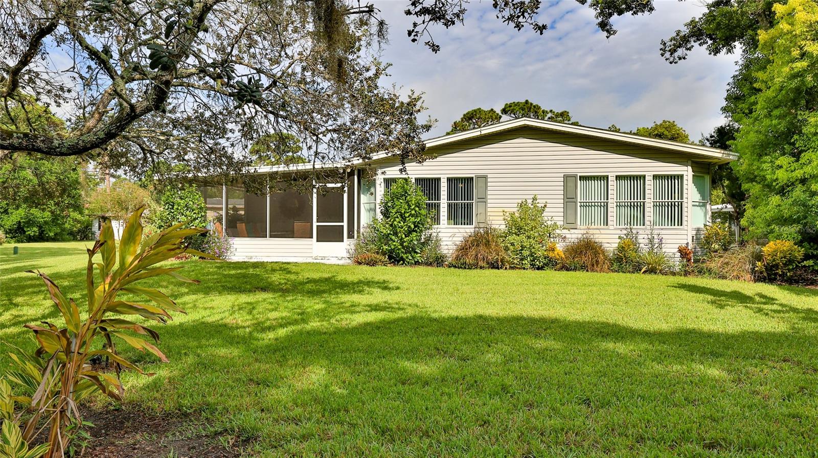 Image 32 of 58 For 149 Apache Court
