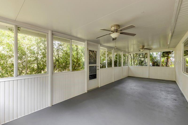 Image 13 of 42 For 488 Summit Avenue