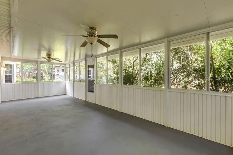 Image 15 of 42 For 488 Summit Avenue