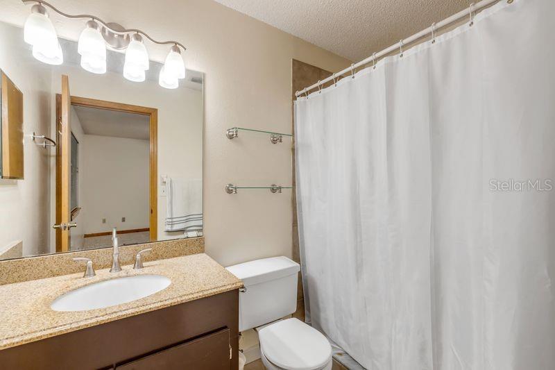 Image 18 of 42 For 488 Summit Avenue