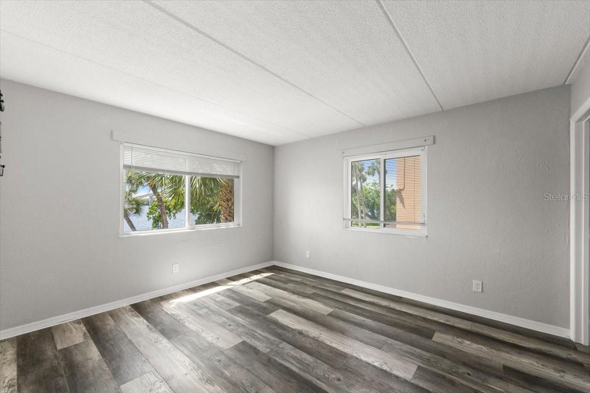 Image 11 of 15 For 411 Halifax Avenue 212