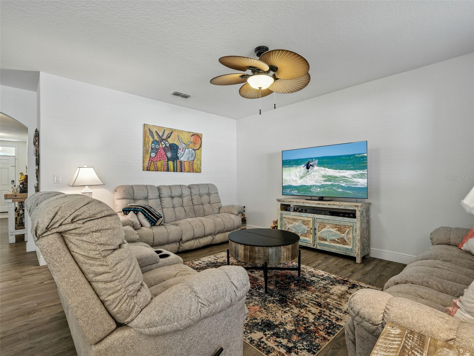 Image 12 of 40 For 438 Pink Coral Lane