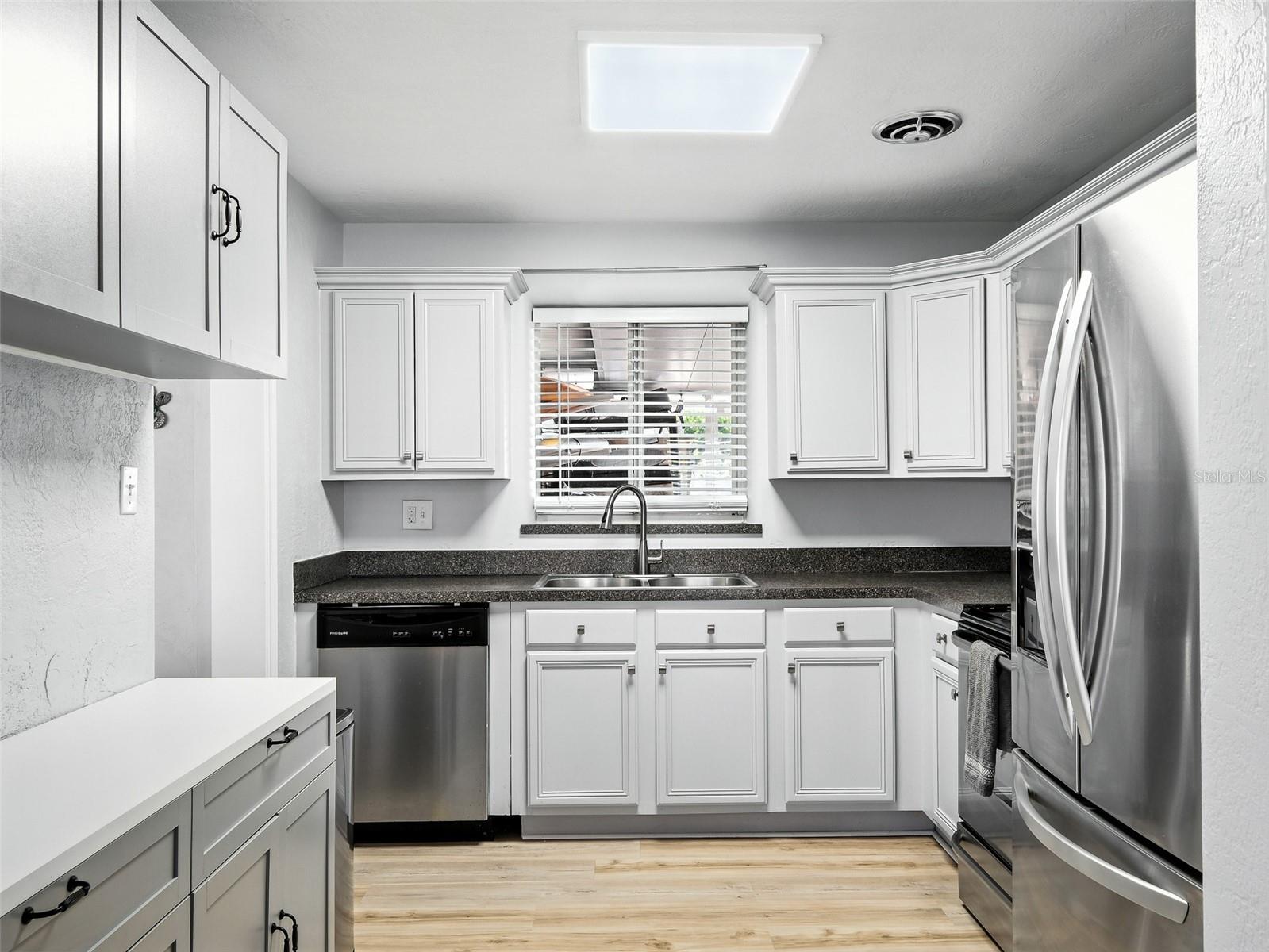Image 15 of 44 For 1504 Southard Avenue