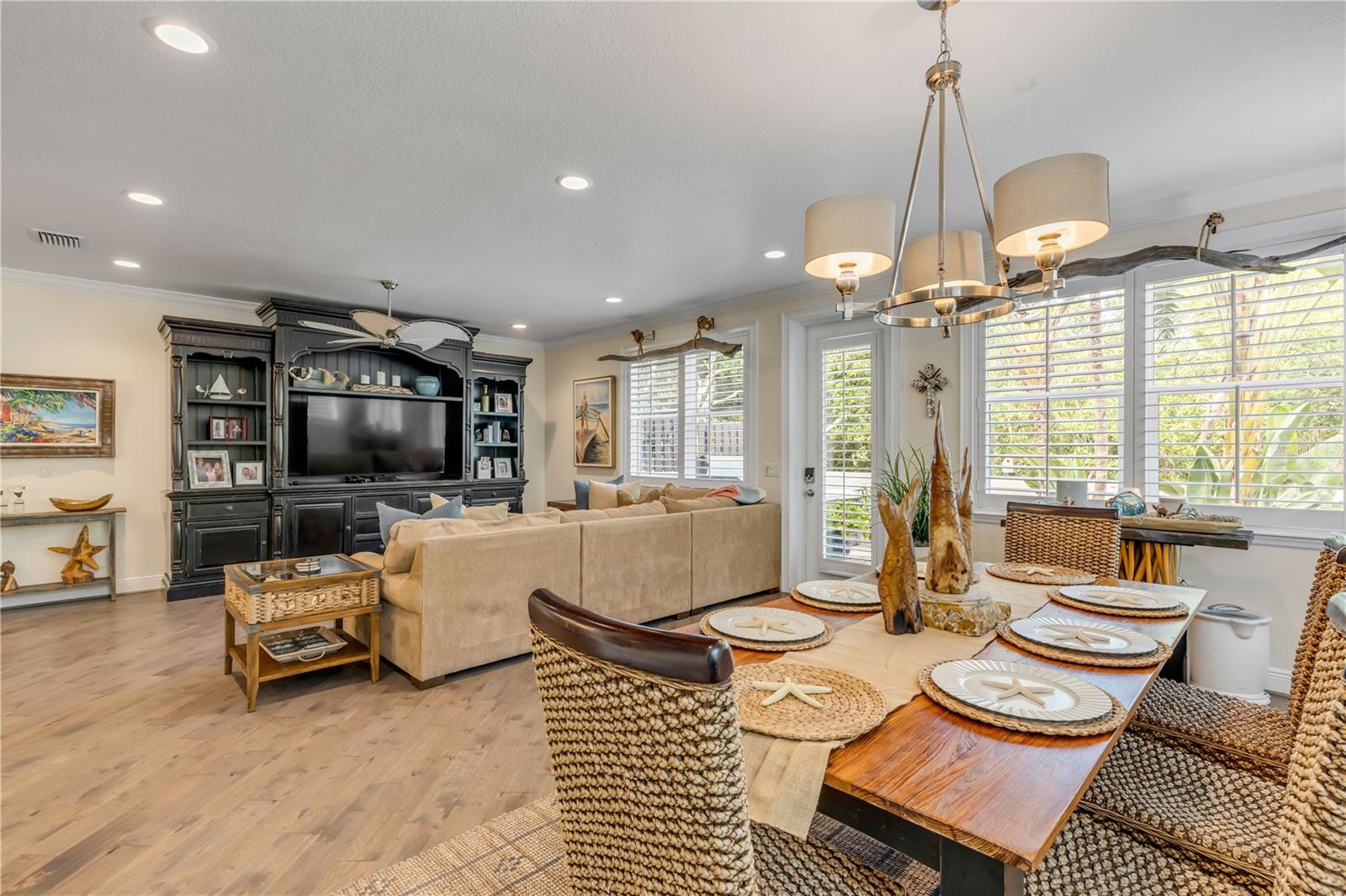 Image 10 of 84 For 123 Marina Bay Drive