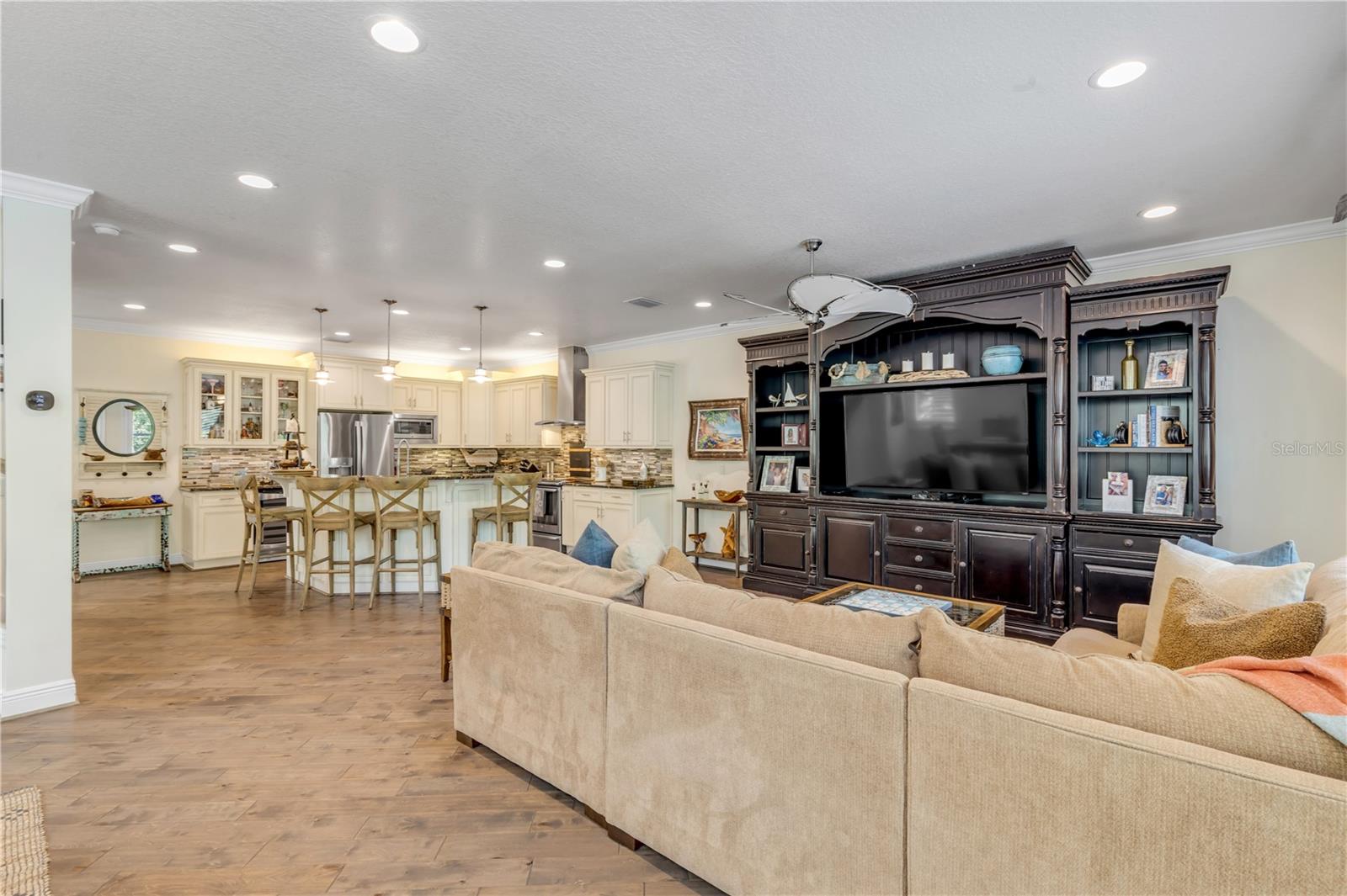 Image 15 of 84 For 123 Marina Bay Drive