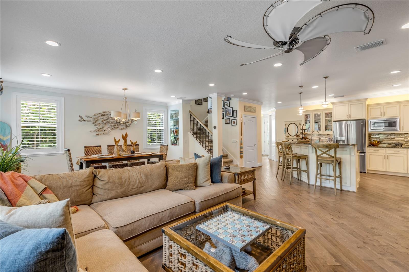 Image 18 of 84 For 123 Marina Bay Drive