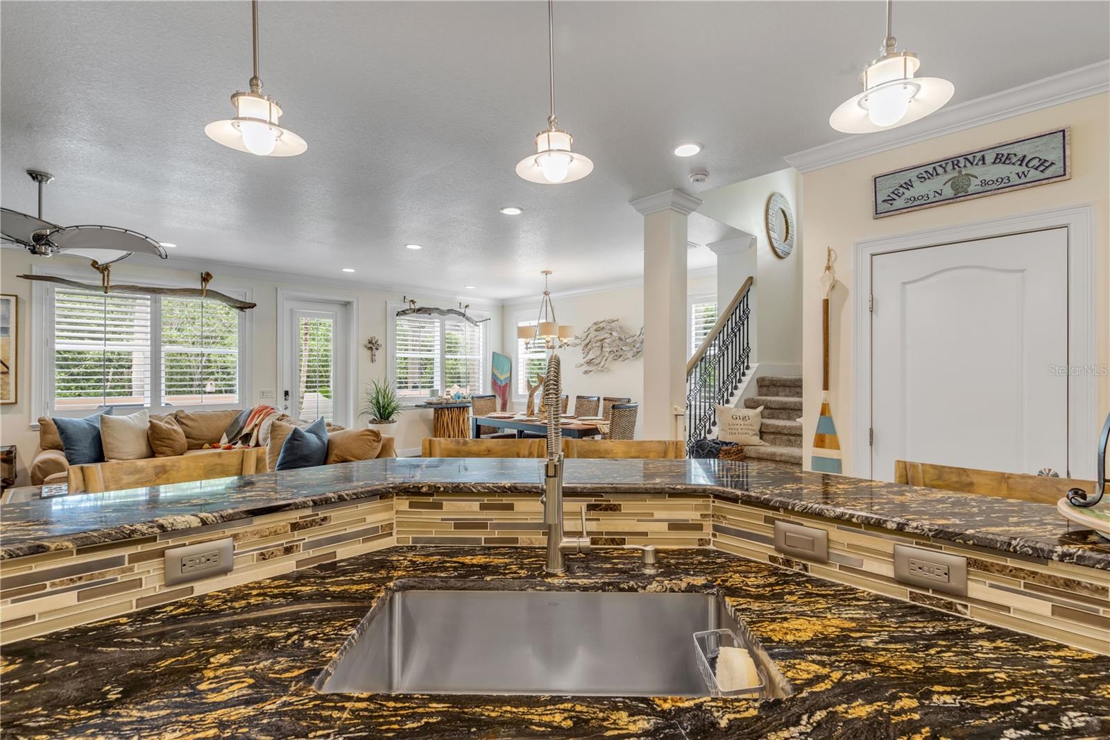 Image 26 of 84 For 123 Marina Bay Drive