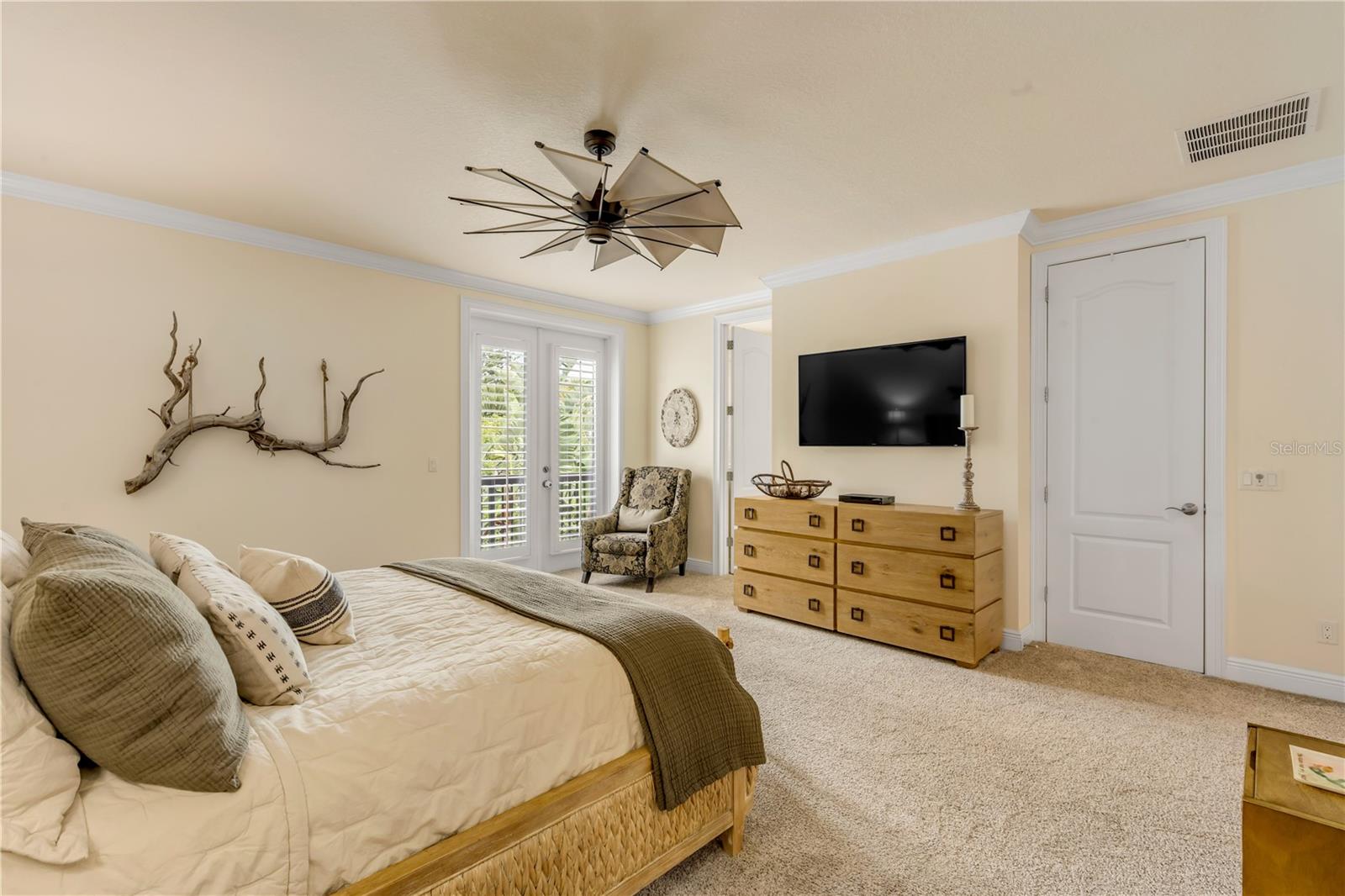 Image 34 of 84 For 123 Marina Bay Drive