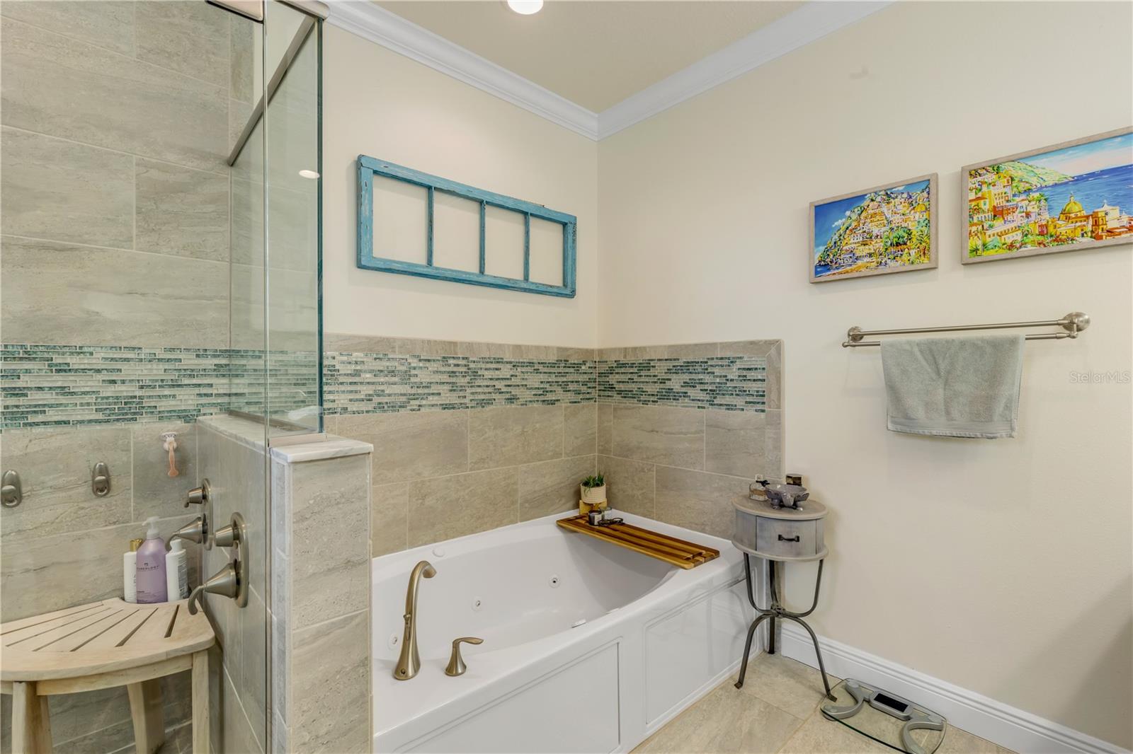 Image 38 of 84 For 123 Marina Bay Drive