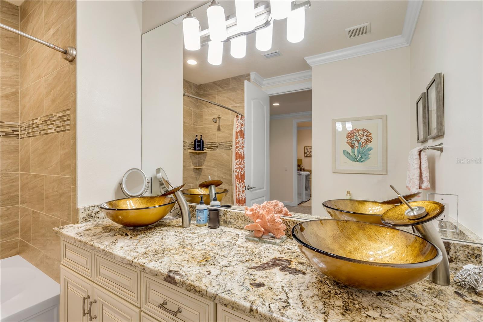 Image 54 of 84 For 123 Marina Bay Drive