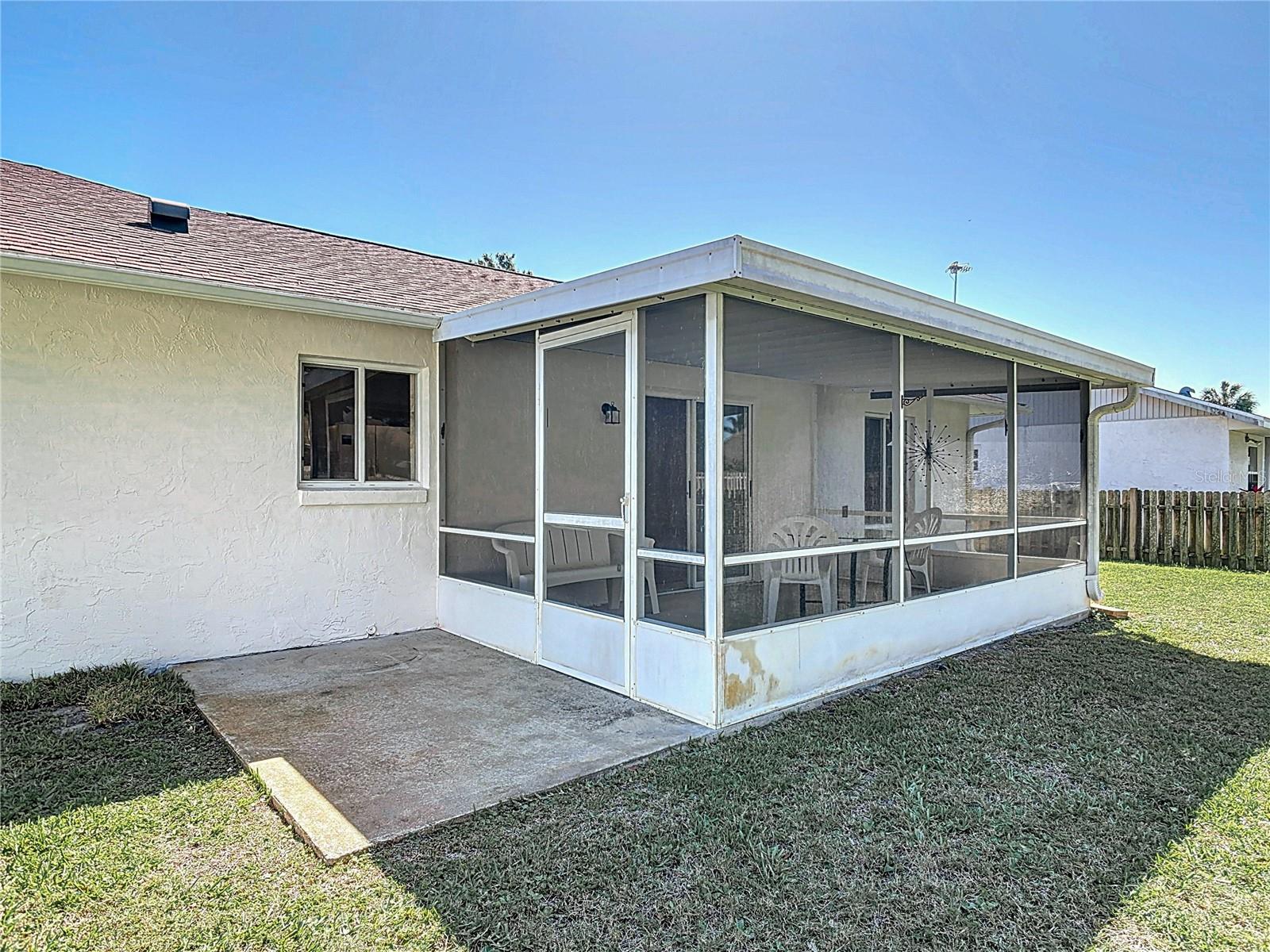 Image 36 of 40 For 1174 Margina Avenue