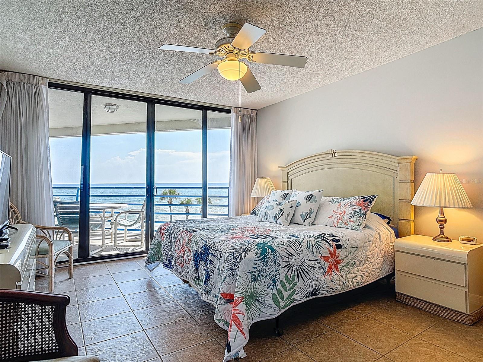 Image 13 of 30 For 4493 Atlantic Avenue 3040