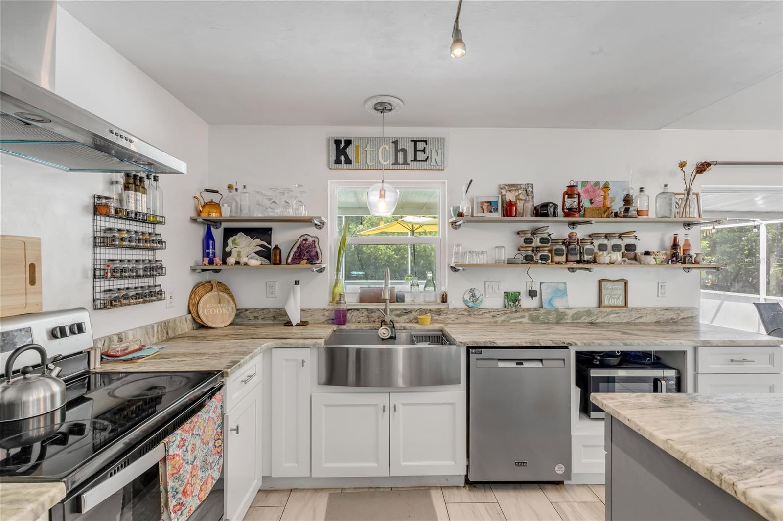 Image 11 of 25 For 5423 Landis Avenue