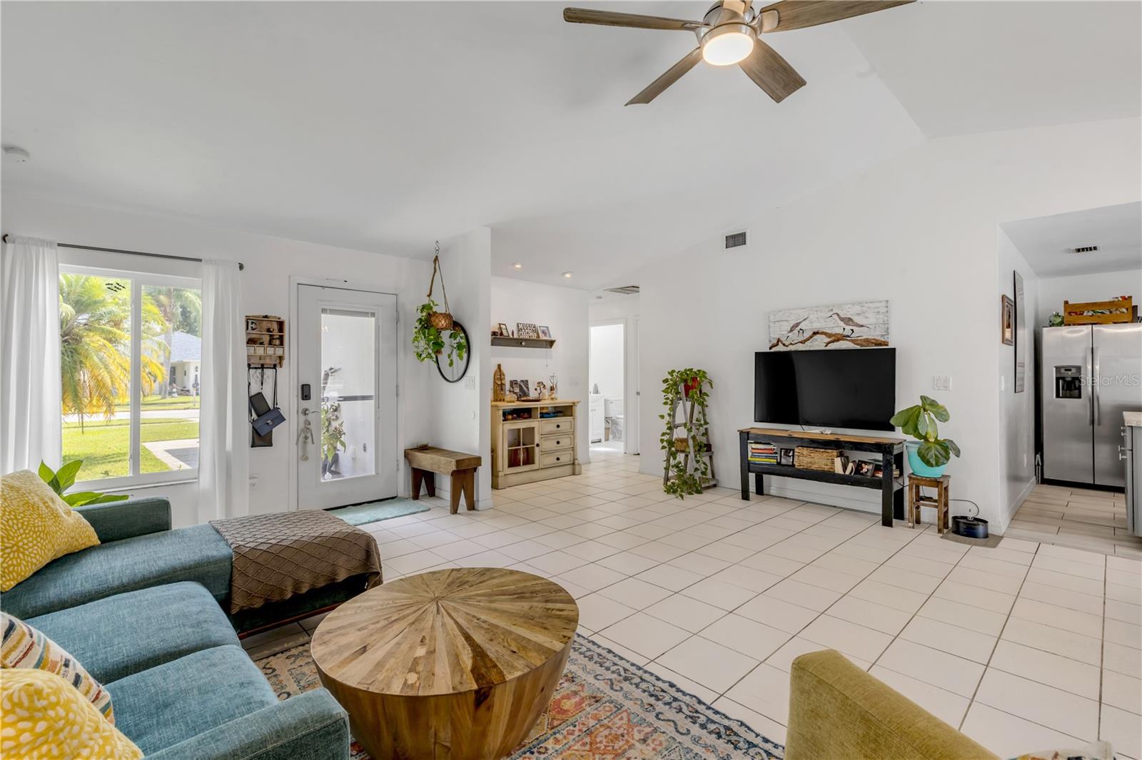 Image 4 of 25 For 5423 Landis Avenue