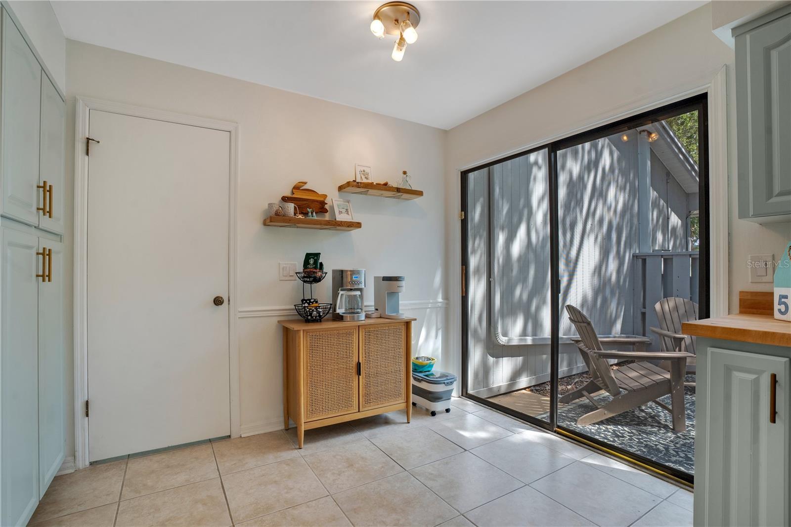 Image 12 of 45 For 4402 Sea Cove