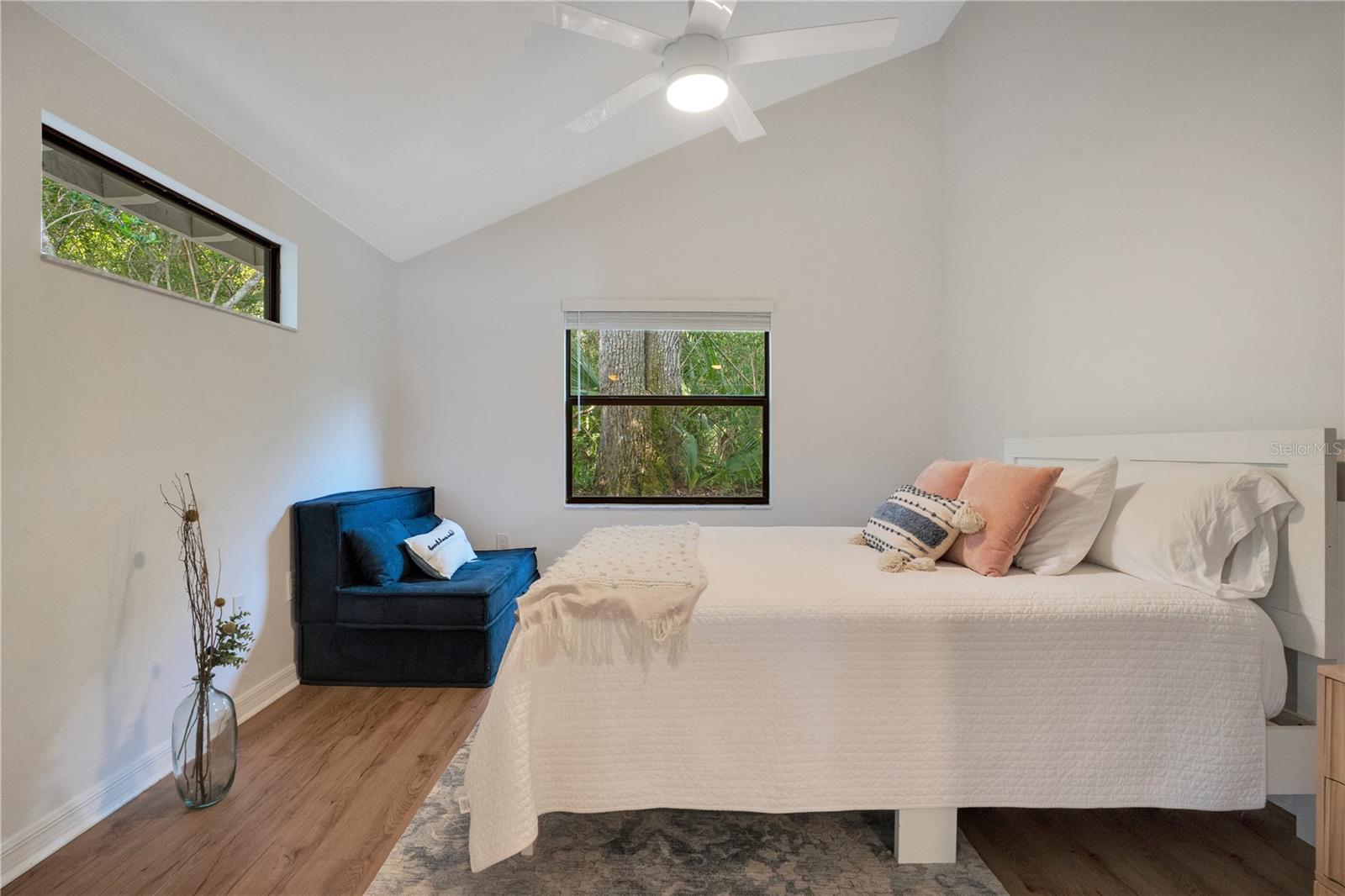 Image 19 of 45 For 4402 Sea Cove