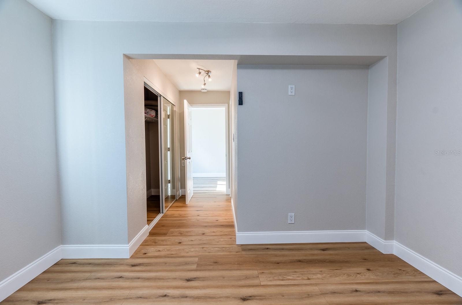 Image 7 of 32 For 908 3rd Street
