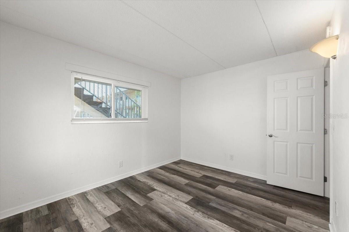 Image 8 of 12 For 411 Halifax Avenue 212