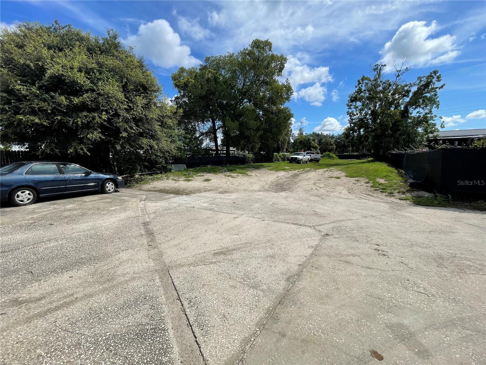 Image 10 of 21 For 2909 Old Winter Garden Road