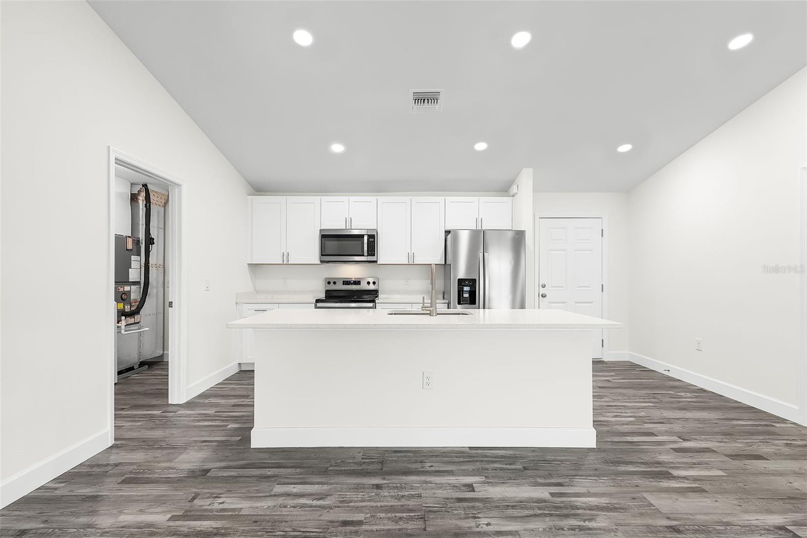 Image 2 of 31 For 1722 2nd Place