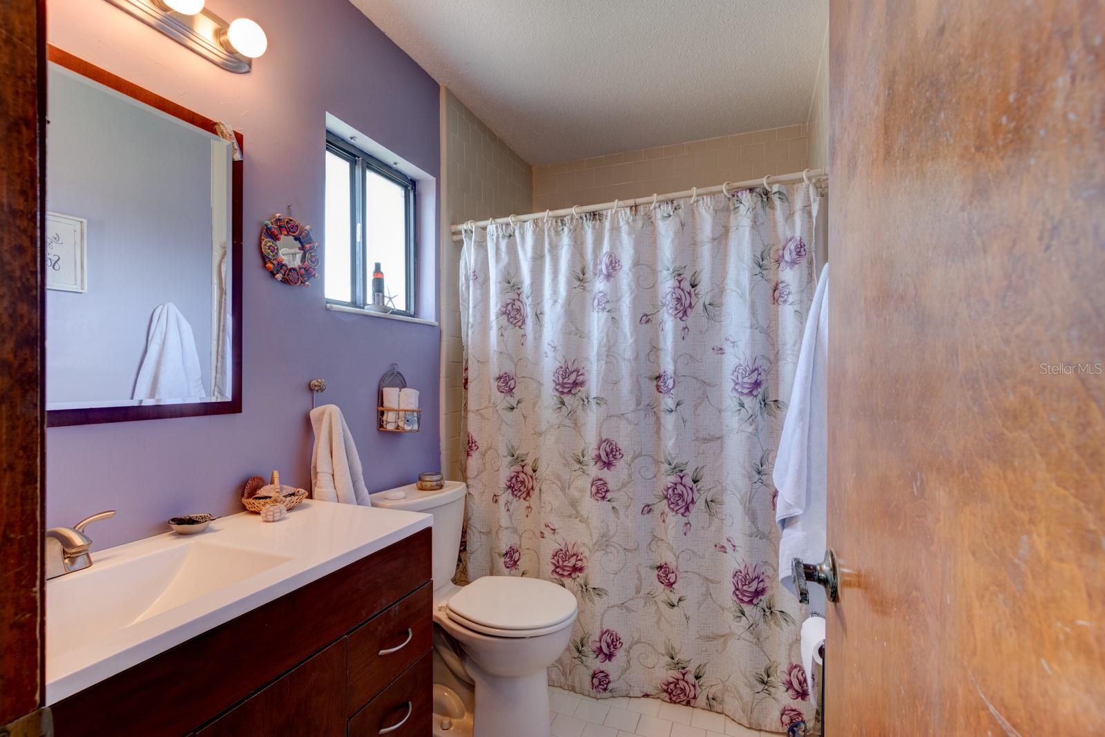 Image 15 of 21 For 3323 Pine Tree Drive