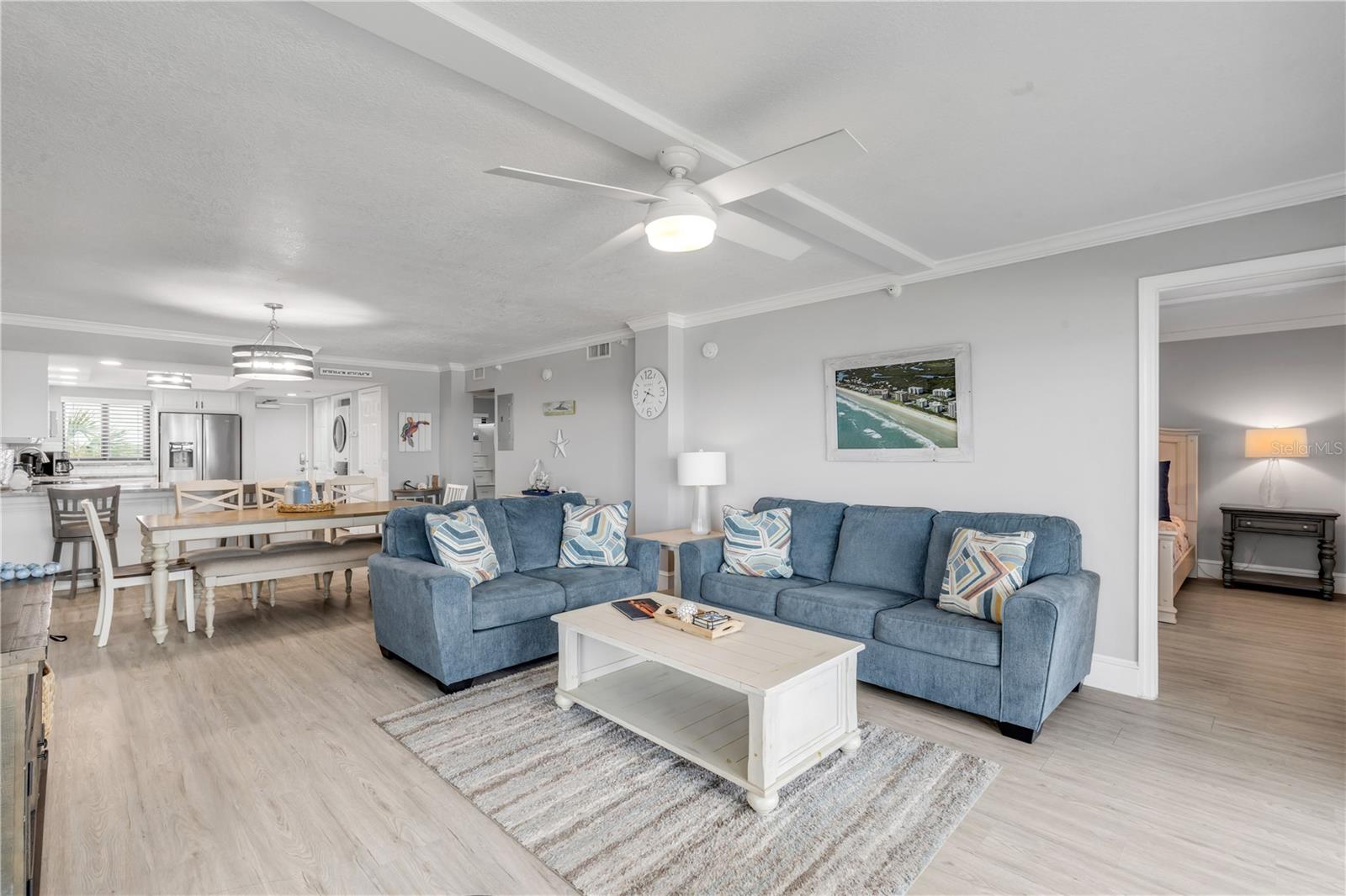 Image 10 of 49 For 5303 Atlantic Avenue 370