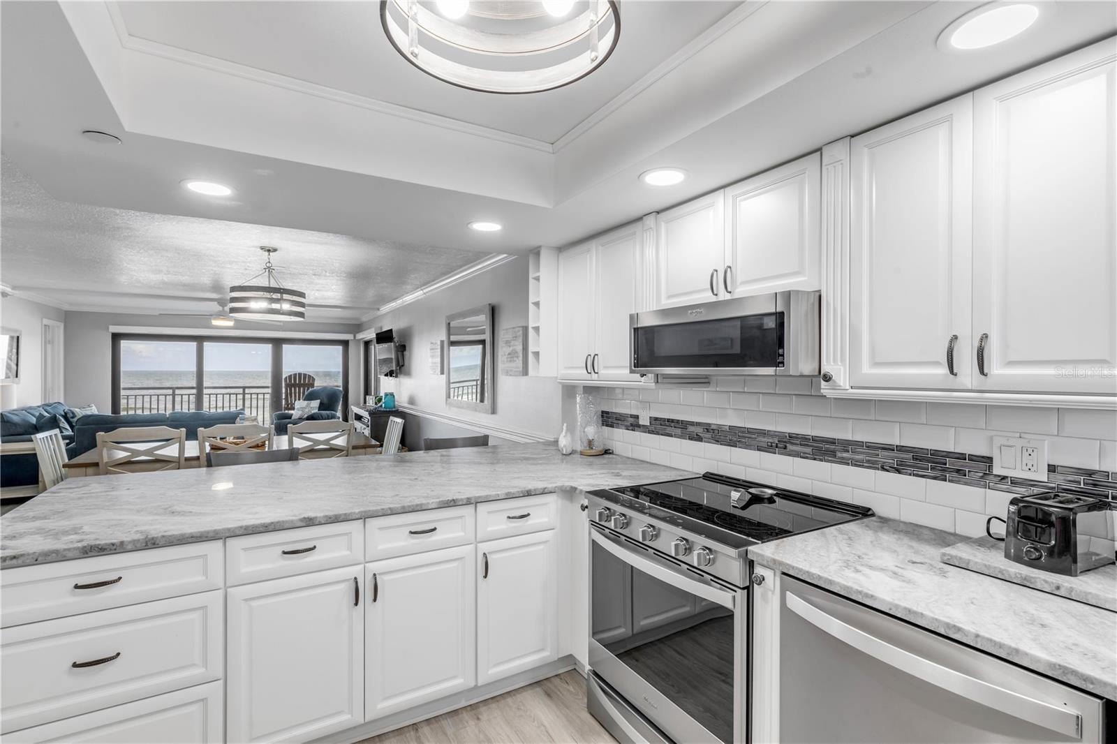 Image 20 of 49 For 5303 Atlantic Avenue 370