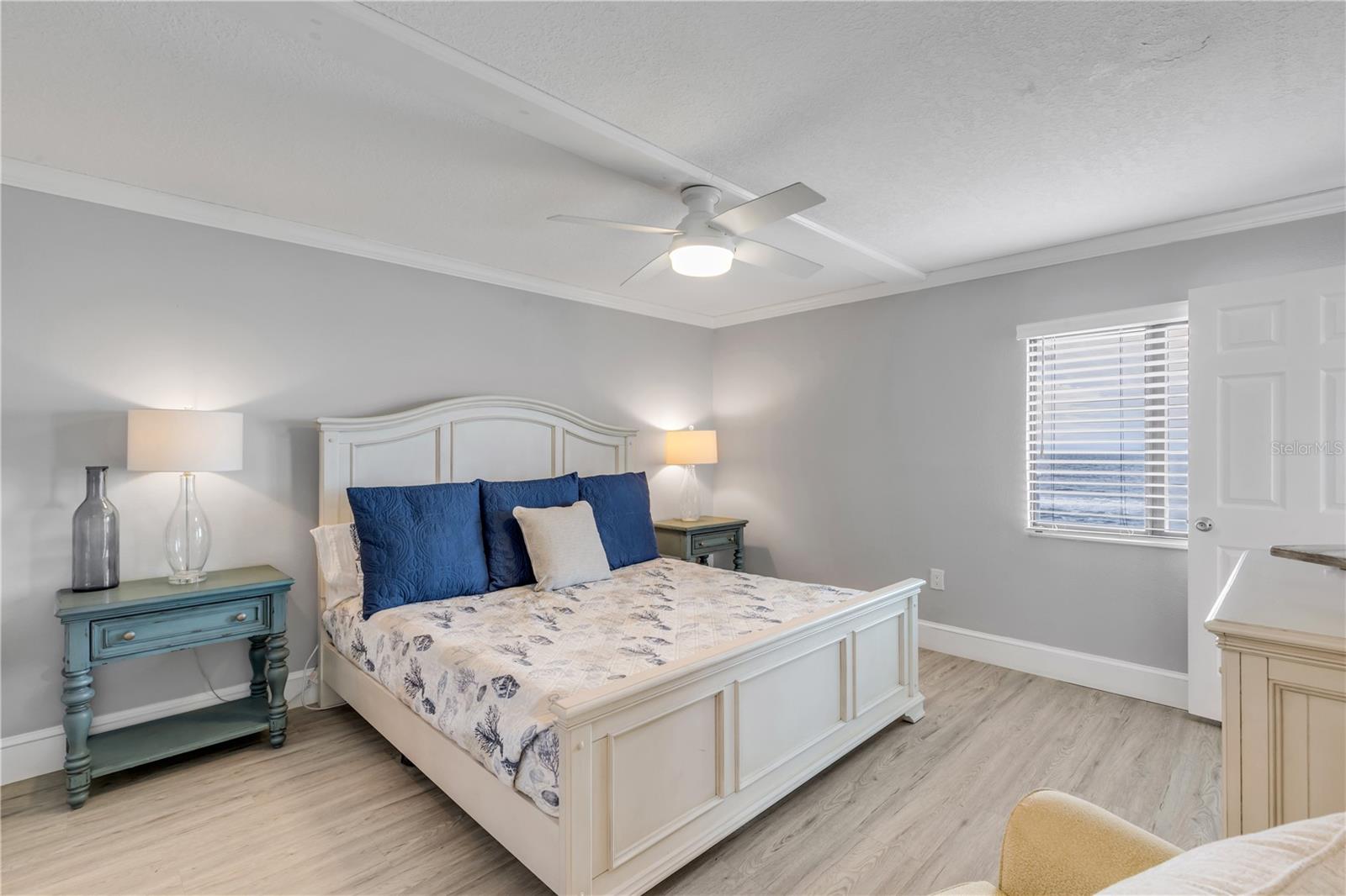 Image 23 of 49 For 5303 Atlantic Avenue 370