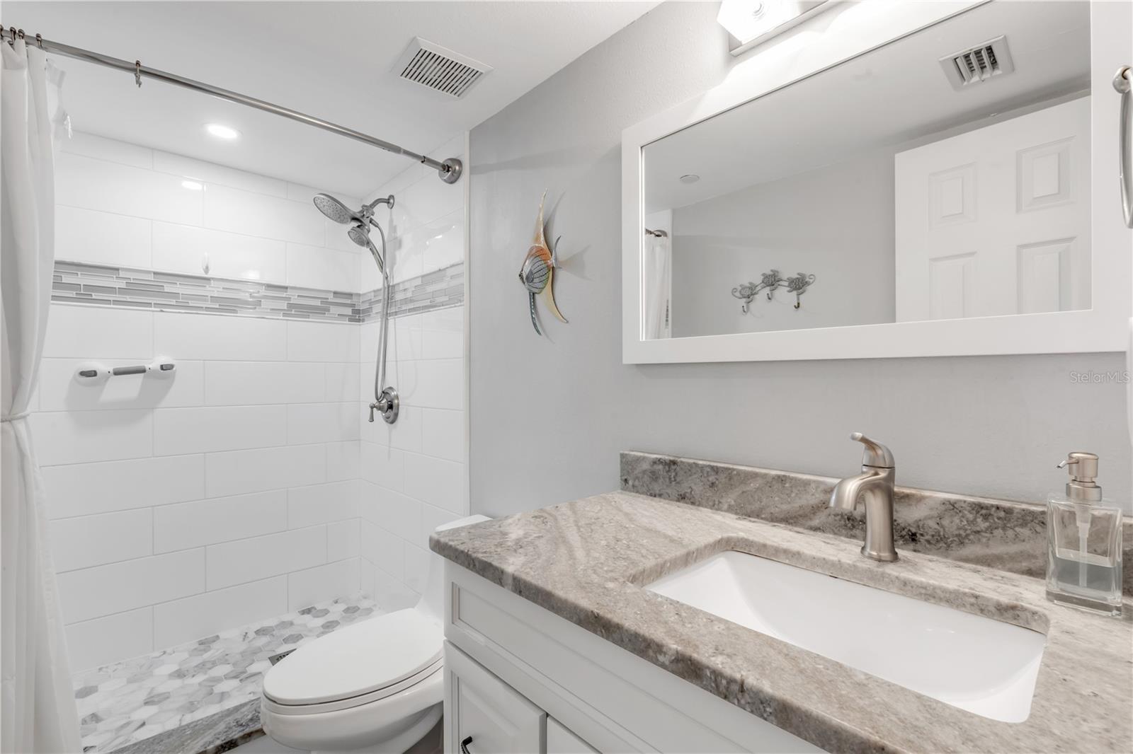 Image 31 of 49 For 5303 Atlantic Avenue 370