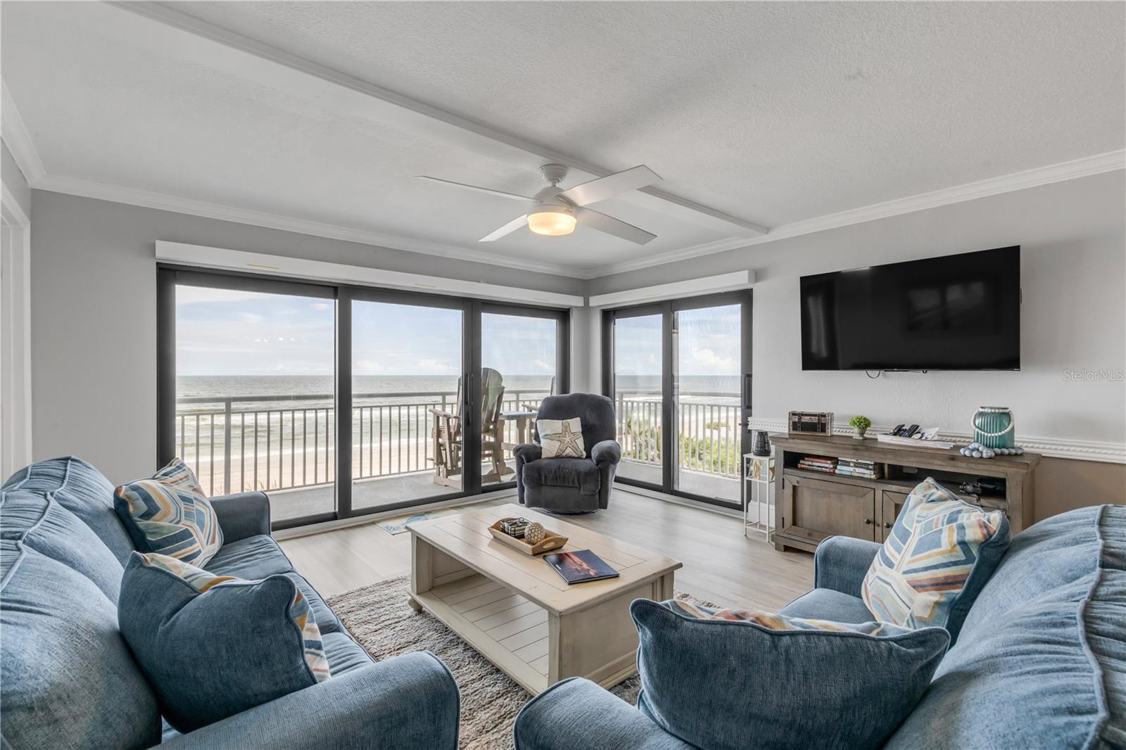 Image 5 of 49 For 5303 Atlantic Avenue 370