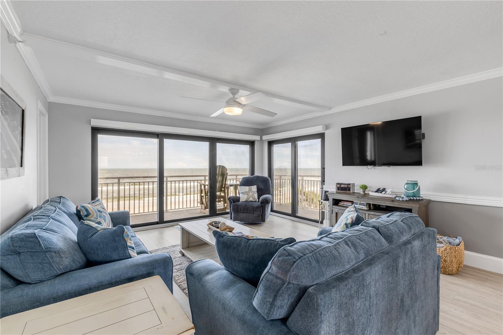 Image 8 of 49 For 5303 Atlantic Avenue 370