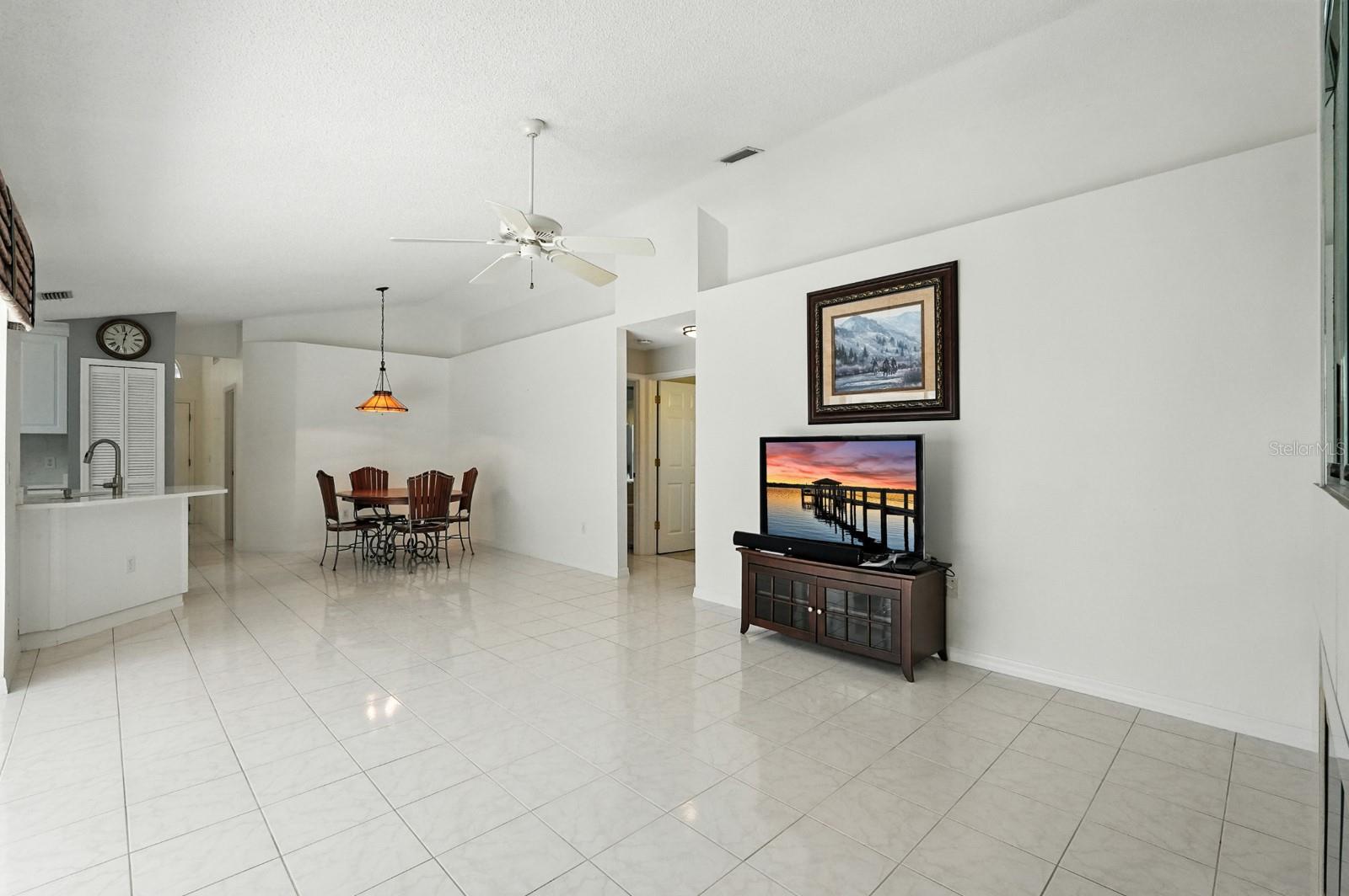 Image 16 of 58 For 3929 Oak Crest Circle