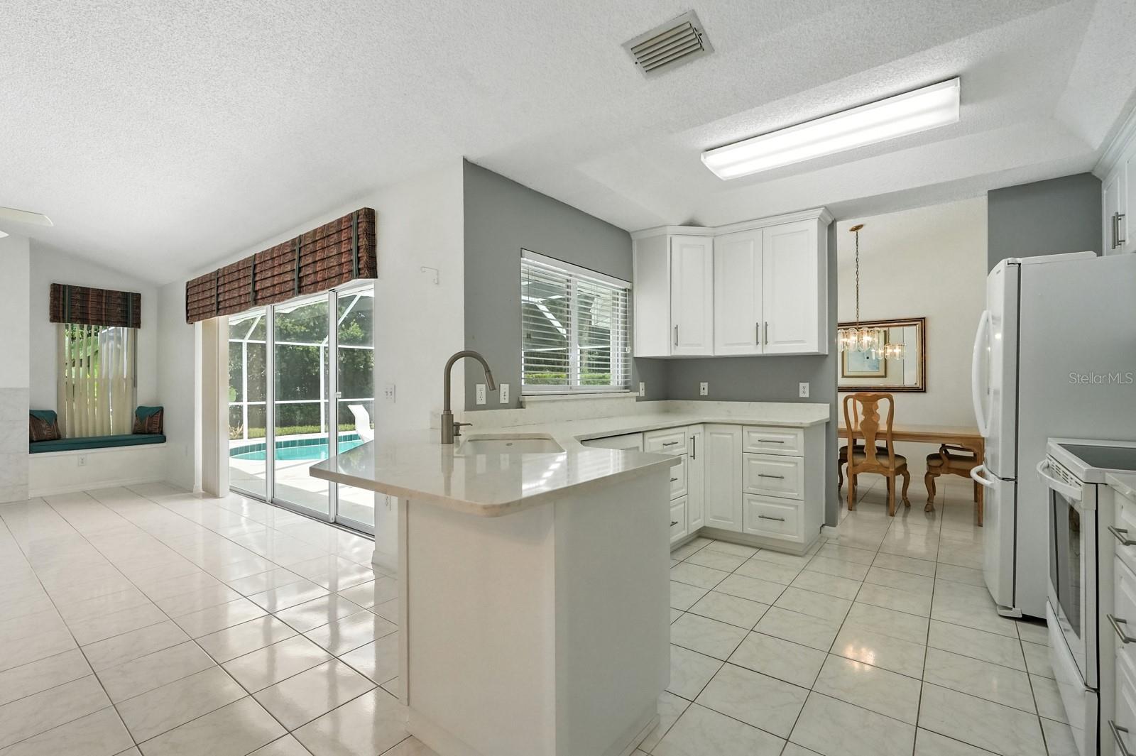 Image 19 of 58 For 3929 Oak Crest Circle