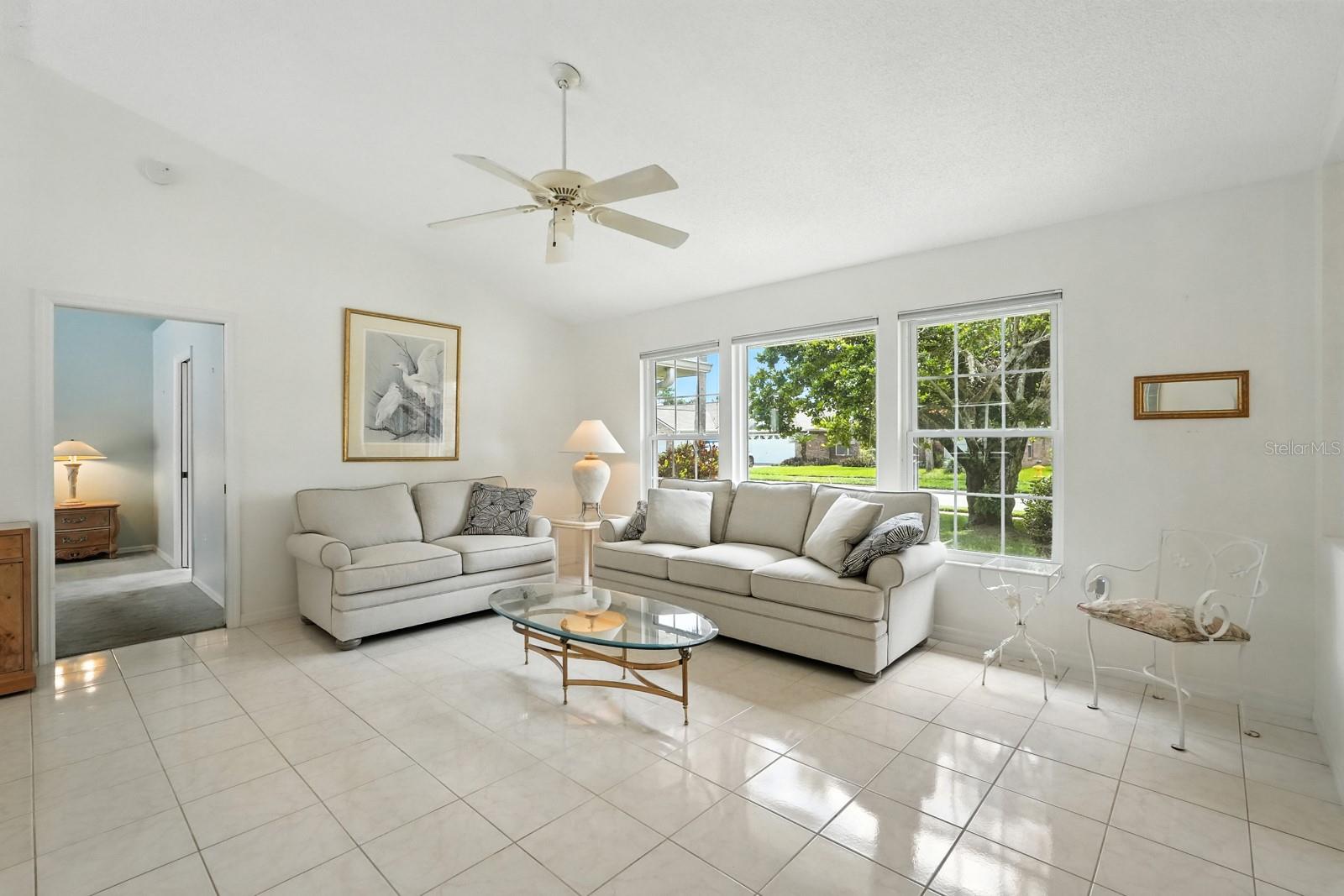 Image 7 of 58 For 3929 Oak Crest Circle