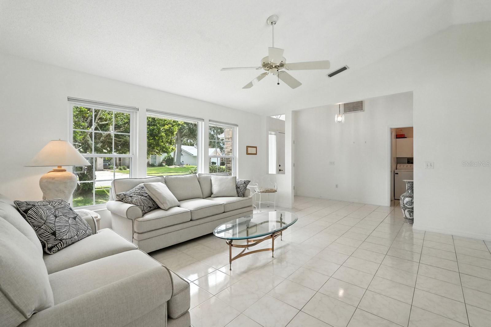 Image 8 of 58 For 3929 Oak Crest Circle