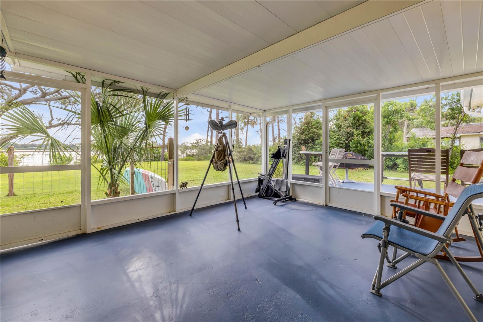 Image 41 of 76 For 1949 Bayview Drive