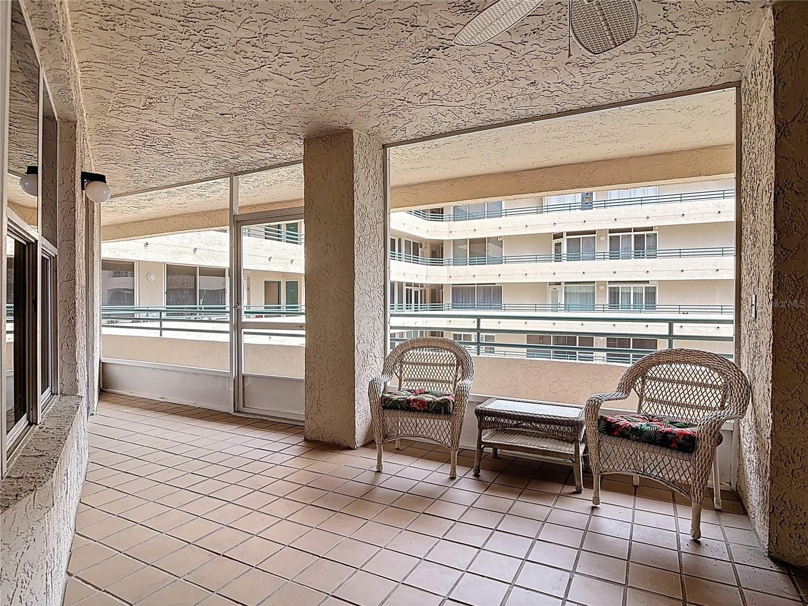 Image 15 of 68 For 4575 Atlantic Avenue 6502